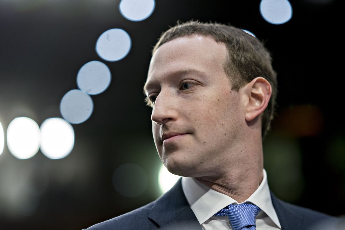 Dành cả năm 2022 hứa hẹn, Mark Zuckerberg cuối cùng cũng lấy được phong độ: Cổ phiếu Meta tăng 27%, 2023 sẽ là 'năm hiệu quả' - Ảnh 2. Dành cả năm 2022 hứa hẹn, Mark Zuckerberg cuối cùng cũng lấy được phong độ: Cổ phiếu Meta tăng 27%, 2023 sẽ là 'năm hiệu quả' - Ảnh 2.