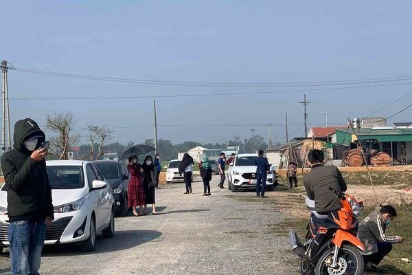 ChatGPT - AI thông minh nhất thế giới trả lời thế nào với câu hỏi "khi nào sốt đất trở lại"? - Ảnh 1.