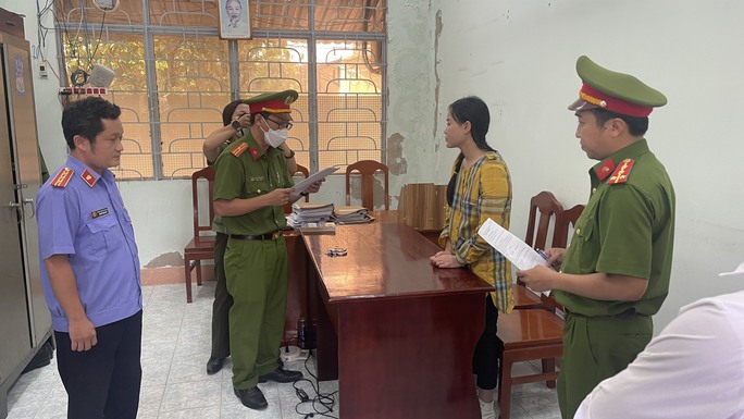 Đề nghị truy tố Tina Dương hai tội danh - Ảnh 1. Đề nghị truy tố Tina Dương hai tội danh - Ảnh 1.