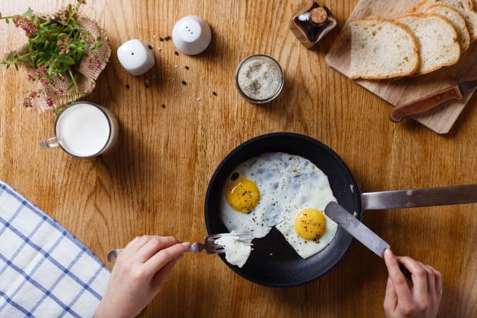 Trứng ăn xào, rán hay luộc sẽ bổ dưỡng: Nếu biết ăn trứng sẽ chọn cách này - Ảnh 1.