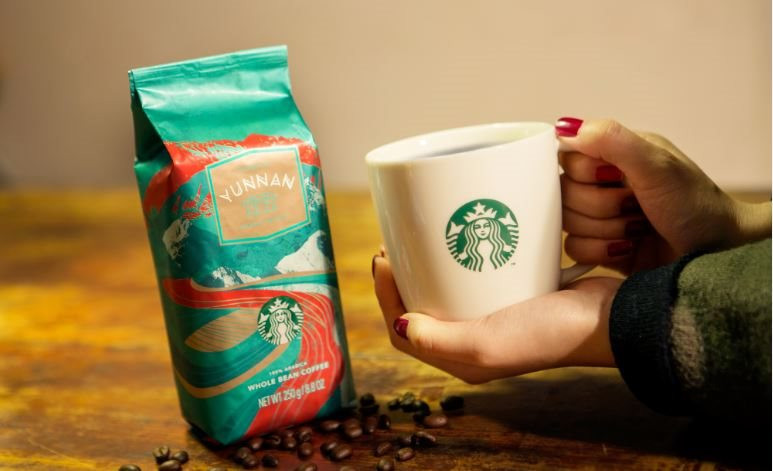 Quốc gia Starbucks phải tự trồng cà phê để bán, hy sinh cả tiền bạc để lấy lòng hàng tỷ khách hàng vốn chỉ mê mệt trà xanh - Ảnh 3.