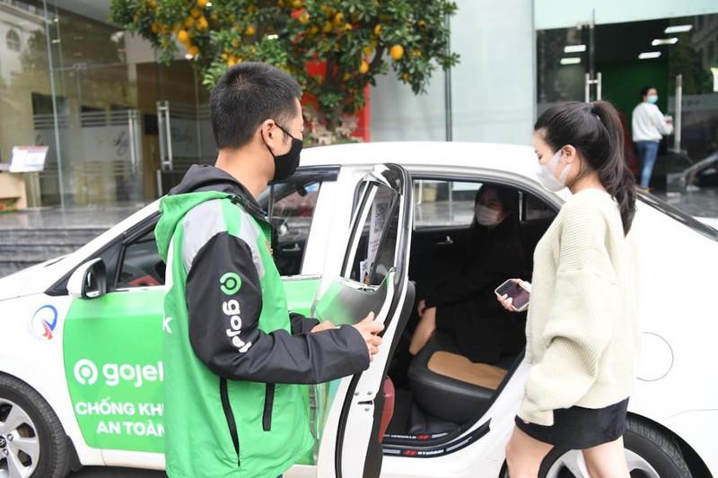 Cuộc chiến taxi công nghệ tại sân bay thêm nhộn nhịp: Gojek chính thức triển khai GoCar tại Tân Sơn Nhất - Ảnh 1.