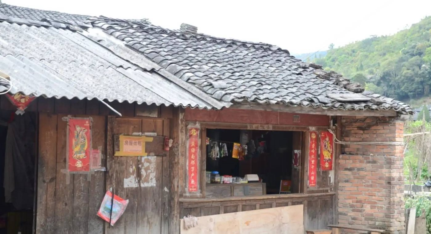 Muốn thoát nghèo, chàng trai 17 tuổi bỏ học ở nhà bán tạp hóa nhưng lại ‘vô tình’ tạo nên đế chế ‘Costco Trung Quốc’ trị giá 8 tỷ USD - Ảnh 2.