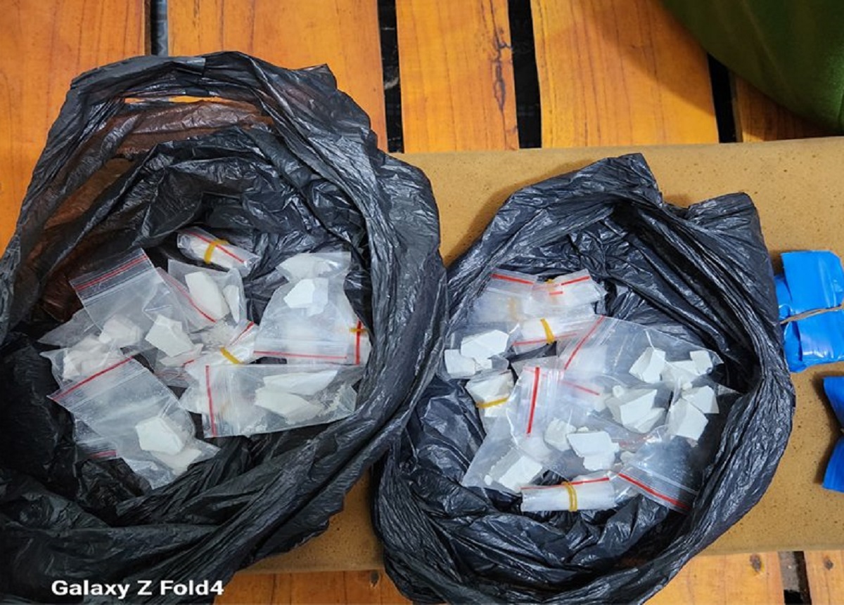 Đang hoãn án tù vì nuôi con nhỏ, vẫn điều hành đường dây buôn ma túy khủng - Ảnh 3.