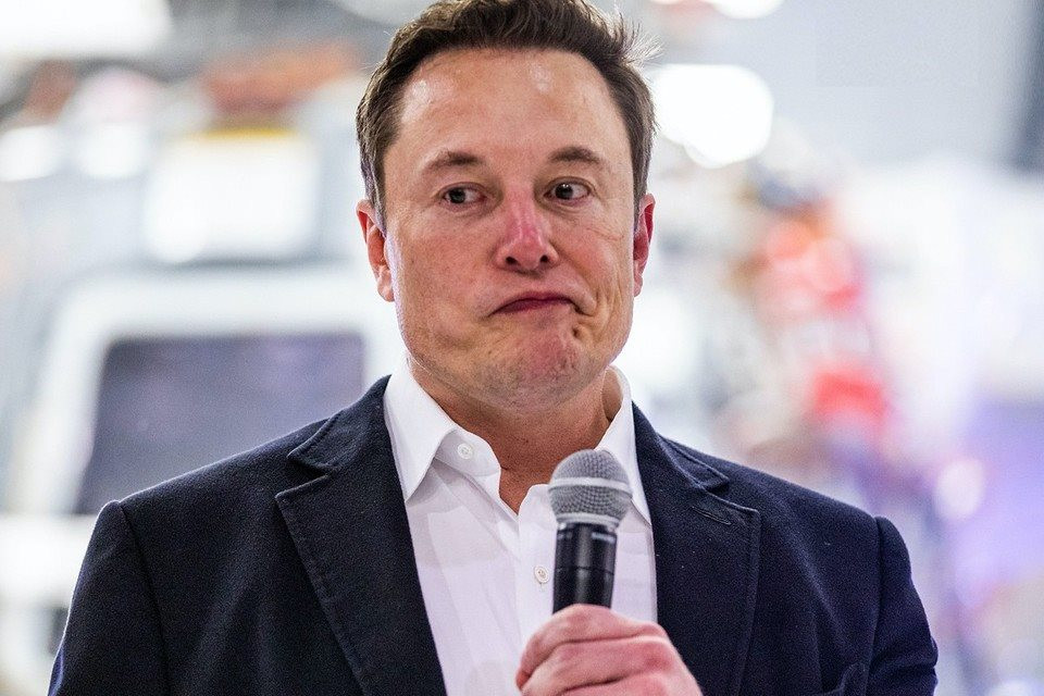 Lý do Elon Musk mất ngủ, đau lưng: Twitter không trả tiền thuê văn phòng, nợ từ đối tác tổ chức sự kiện tới công ty tư vấn luật, bị kiện tập thể - Ảnh 1.