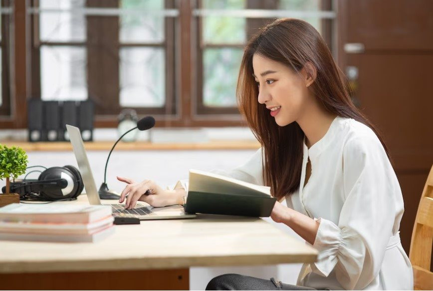 Kỹ năng đang được săn lùng, chỉ cần ngồi nhà với máy tính cũng có thể kiếm gần 3 triệu đồng/tháng - Ảnh 1. Kỹ năng đang được săn lùng, chỉ cần ngồi nhà với máy tính cũng có thể kiếm gần 3 triệu đồng/tháng - Ảnh 1.
