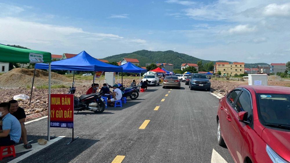 Nhiều lô đất đấu giá tại Bắc Giang bị người mua “ngó lơ” - Ảnh 1.