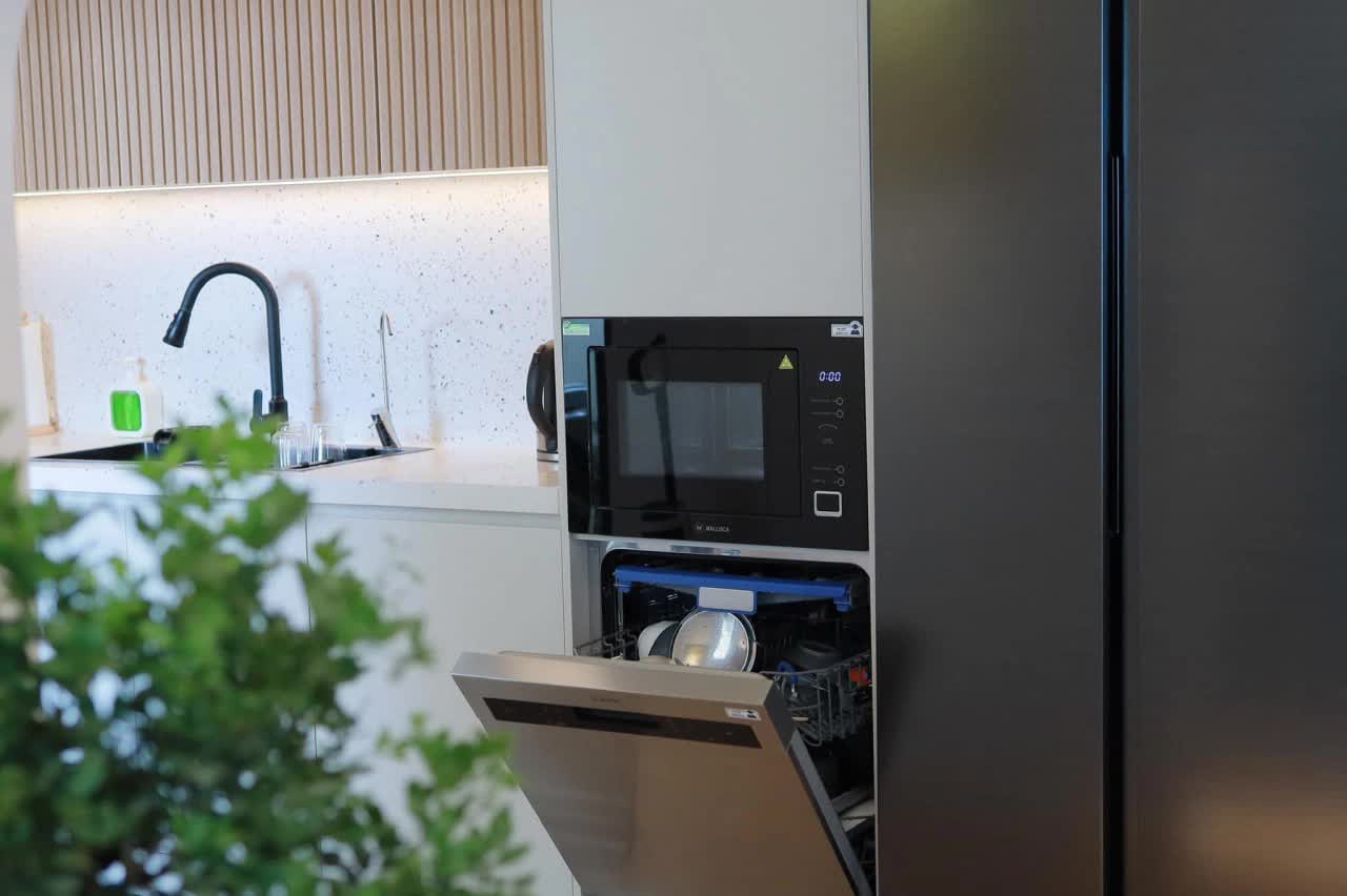 Thường xuyên kiệt sức sau giờ làm, cô gái mạnh tay chi tiền mua thiết bị thông minh để nhàn hơn - Ảnh 1. Thường xuyên kiệt sức sau giờ làm, cô gái mạnh tay chi tiền mua thiết bị thông minh để nhàn hơn - Ảnh 1.