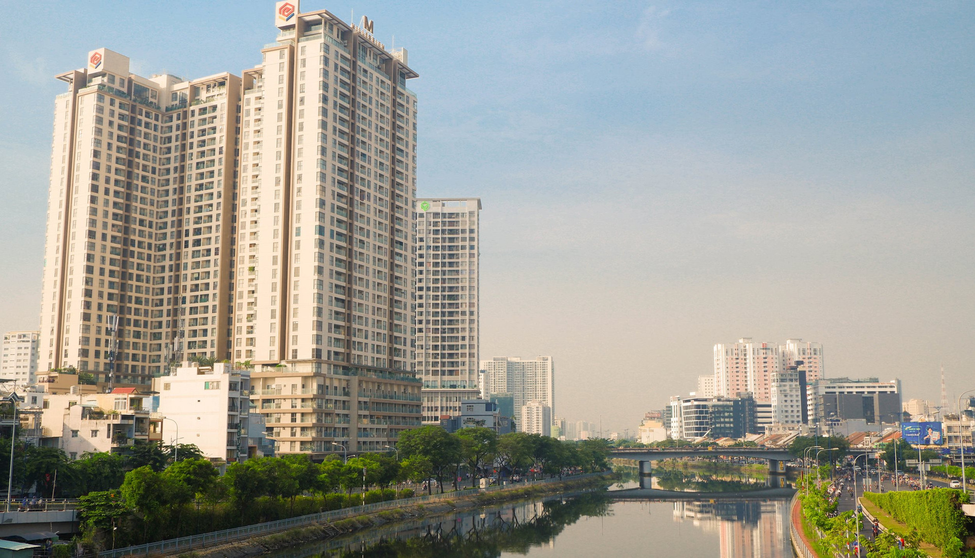 Giá căn hộ cao ngất ngưởng tại quận có mật độ dân số cao nhất Việt Nam - Ảnh 6.