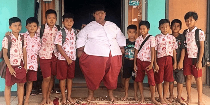 Từng nặng gần 200kg khi mới 10 tuổi, cậu bé “béo nhất thế giới” bây giờ ra sao sau hành trình giảm cân không tưởng?  - Ảnh 1.
