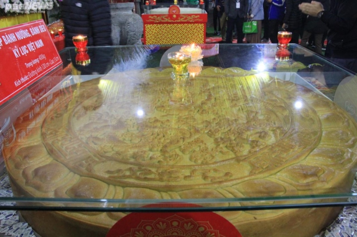 Cặp bánh kỷ lục Guinness Việt Nam tại Lễ hội đền Trần Thái Bình - Ảnh 5.