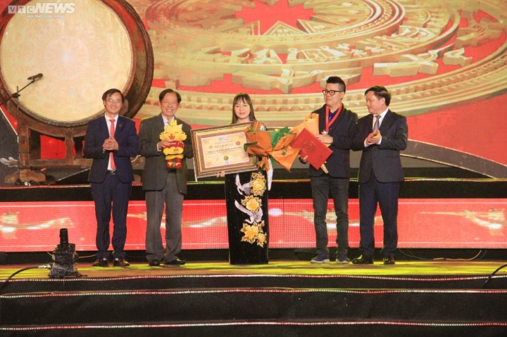 Cặp bánh kỷ lục Guinness Việt Nam tại Lễ hội đền Trần Thái Bình - Ảnh 4.