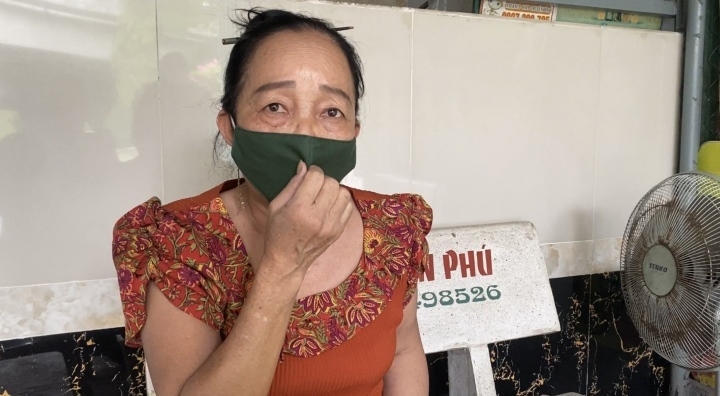 Dân kêu trời vì bãi tập kết rác dưới gầm cầu: Sở TN&MT Cần Thơ lên tiếng - Ảnh 2.