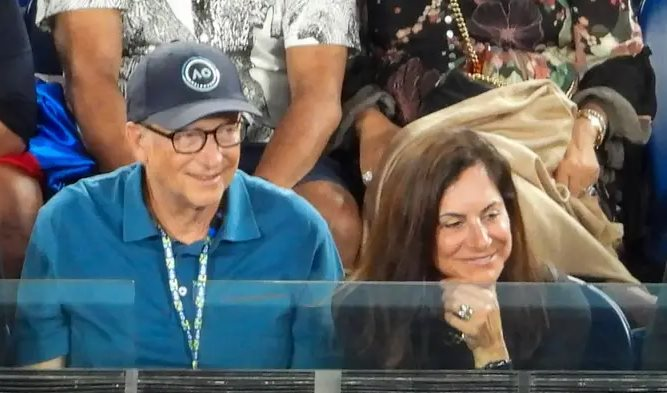 Chân dung bạn gái mới của Bill Gates: Giỏi giang, giàu có, chồng quá cố là nhân vật 'máu mặt' ở thung lũng Silicon - Ảnh 1.
