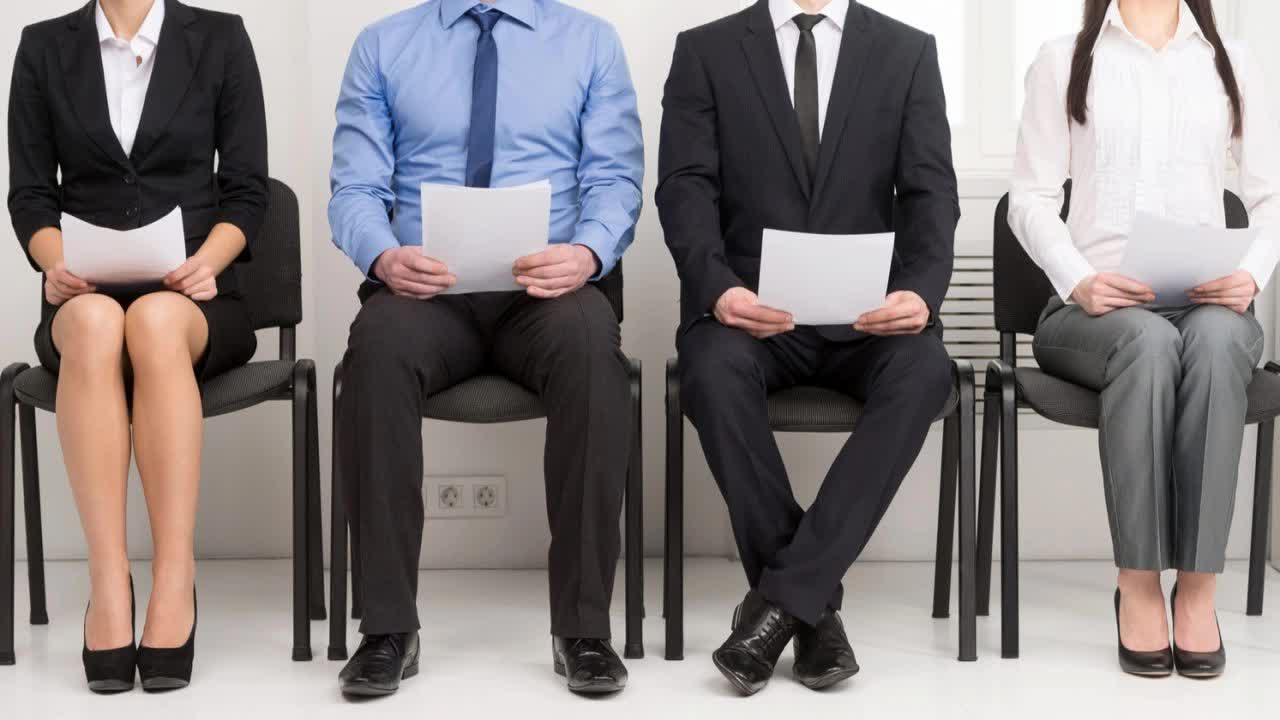 Hỏi ứng viên có 23 ngọn nến, thổi tắt 15 ngọn vậy còn lại bao nhiêu? Người trả lời 8 lập tức bị loại, cô gái 9x có câu trả lời thông minh được nhận ngay tại chỗ - Ảnh 1. Hỏi ứng viên có 23 ngọn nến, thổi tắt 15 ngọn vậy còn lại bao nhiêu? Người trả lời 8 lập tức bị loại, cô gái 9x có câu trả lời thông minh được nhận ngay tại chỗ - Ảnh 1.