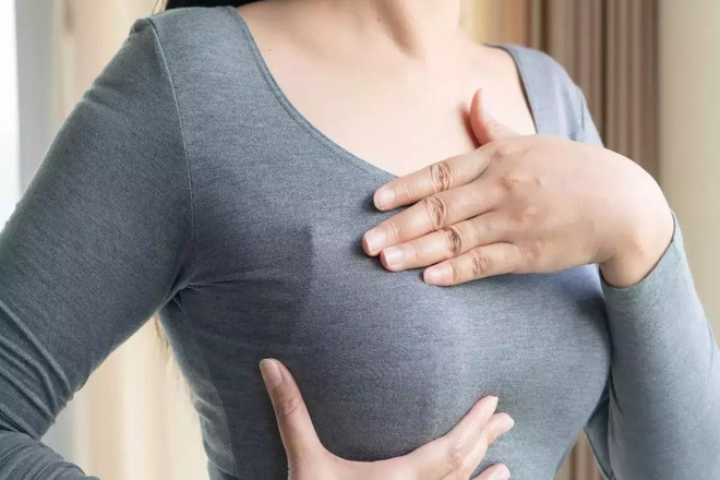 1 loại ung thư có triệu chứng giống u nang, nhiều phụ nữ hay chủ quan, bỏ qua cơ hội điều trị - Ảnh 2. 1 loại ung thư có triệu chứng giống u nang, nhiều phụ nữ hay chủ quan, bỏ qua cơ hội điều trị - Ảnh 2.