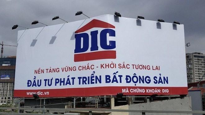 Nhìn lại thương vụ thoái vốn đình đám tại DIC Corp (DIG): Liên tục phát hành riêng lẻ, khớp lệnh &quot;nửa&quot; công ty chỉ trong vài phút, “siêu cổ phiếu” rồi lại “chìm” về đáy - Ảnh 1.