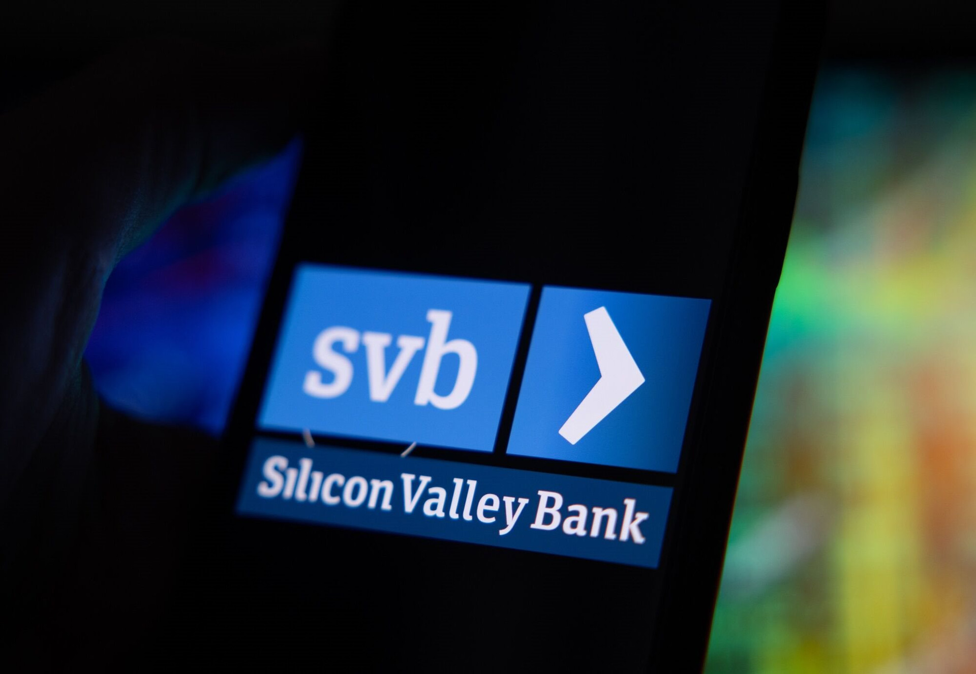 SVB - nhà băng quản lý hàng trăm tỷ đô chính thức sụp đổ, cơ quan quản lý tịch thu tài sản để chuẩn bị thanh lý - Ảnh 1.