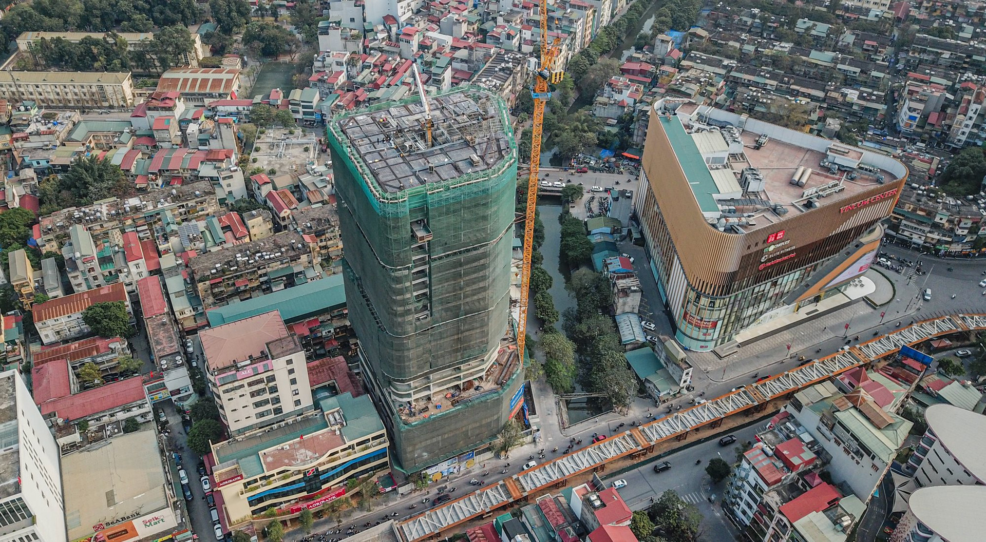 [Photo Essay] Muốn mua căn hộ chung cư mới 3 phòng ngủ khu trung tâm Hà Nội phải có trong tay 10 tỷ đồng - Ảnh 2.