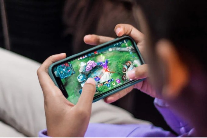 Bố bắt con trai chơi game suốt 17 tiếng không được ngủ, nghe xong ai cũng phản đối nhưng câu chuyện phía sau mới đáng khâm phục - Ảnh 2. Bố bắt con trai chơi game suốt 17 tiếng không được ngủ, nghe xong ai cũng phản đối nhưng câu chuyện phía sau mới đáng khâm phục - Ảnh 2.