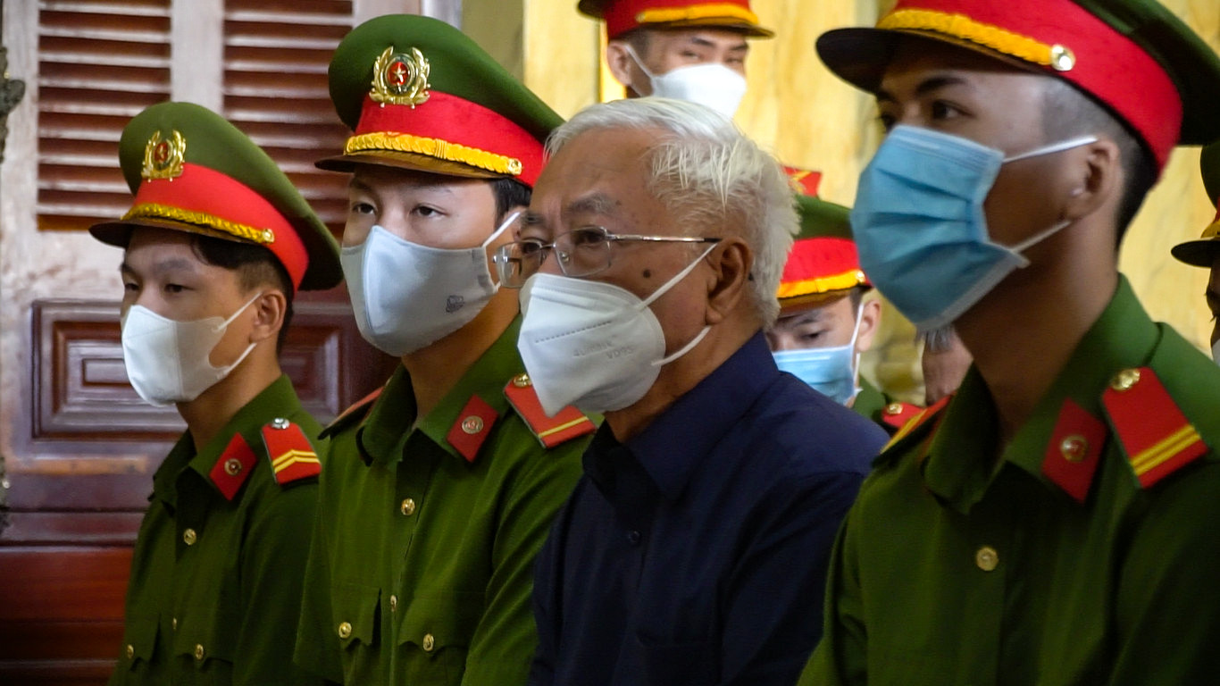 Vụ án ông Trần Phương Bình: Con số nghe... lạnh gáy - Ảnh 1. Vụ án ông Trần Phương Bình: Con số nghe... lạnh gáy - Ảnh 1.