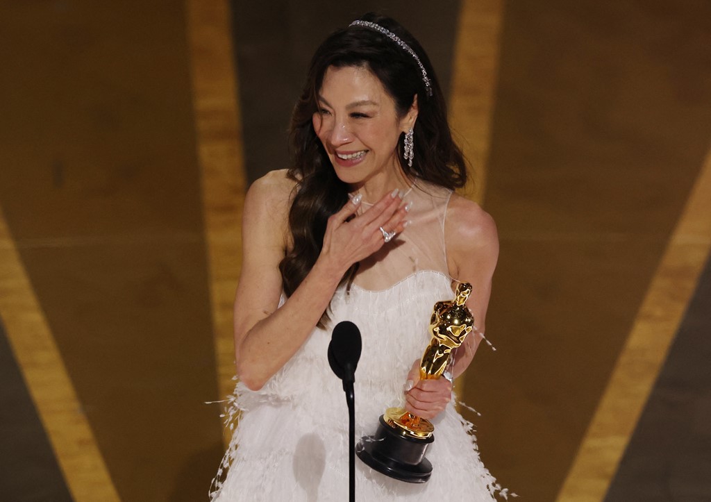 Đằng sau lời phát biểu nhận giải Oscar ở tuổi ngoài 60 của Dương Tử Quỳnh là “triệu điều” nhắn gửi - Ảnh 2.