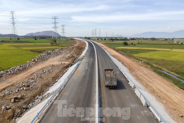 Dự án cao tốc Vĩnh Hảo - Phan Thiết thông xe dịp 30/4 - Ảnh 1. Dự án cao tốc Vĩnh Hảo - Phan Thiết thông xe dịp 30/4 - Ảnh 1.