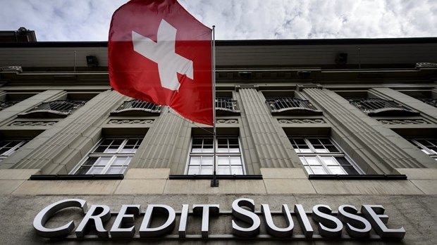 Ngân hàng Credit Suisse vừa đón ‘hung tin’, nhưng thực chất đã ‘ngụp lặn trong biển rắc rối’ trước cả khi SVB sụp đổ - Ảnh 2.