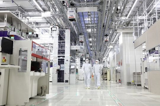 Samsung xây tổ hợp nhà máy lớn nhất thế giới trị giá 228 tỷ USD, quyết sống còn với 'cuộc chiến chip' - Ảnh 3.