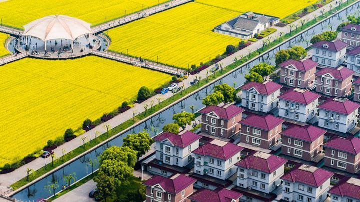 Ngôi làng chỉ rộng 2km2 nhưng giàu có bậc nhất Trung Quốc: Dân sống trong biệt thự lại còn được phát vàng bạc, ‘phất’ nhờ 1 ngành ít ai chú ý - Ảnh 1.