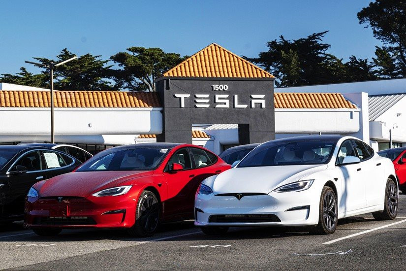 Chiêu giảm giá xe điện của Tesla bắt đầu phản tác dụng, các hãng xe chạy theo cẩn thận nhận 'trái đắng' - Ảnh 2. Chiêu giảm giá xe điện của Tesla bắt đầu phản tác dụng, các hãng xe chạy theo cẩn thận nhận 'trái đắng' - Ảnh 2.