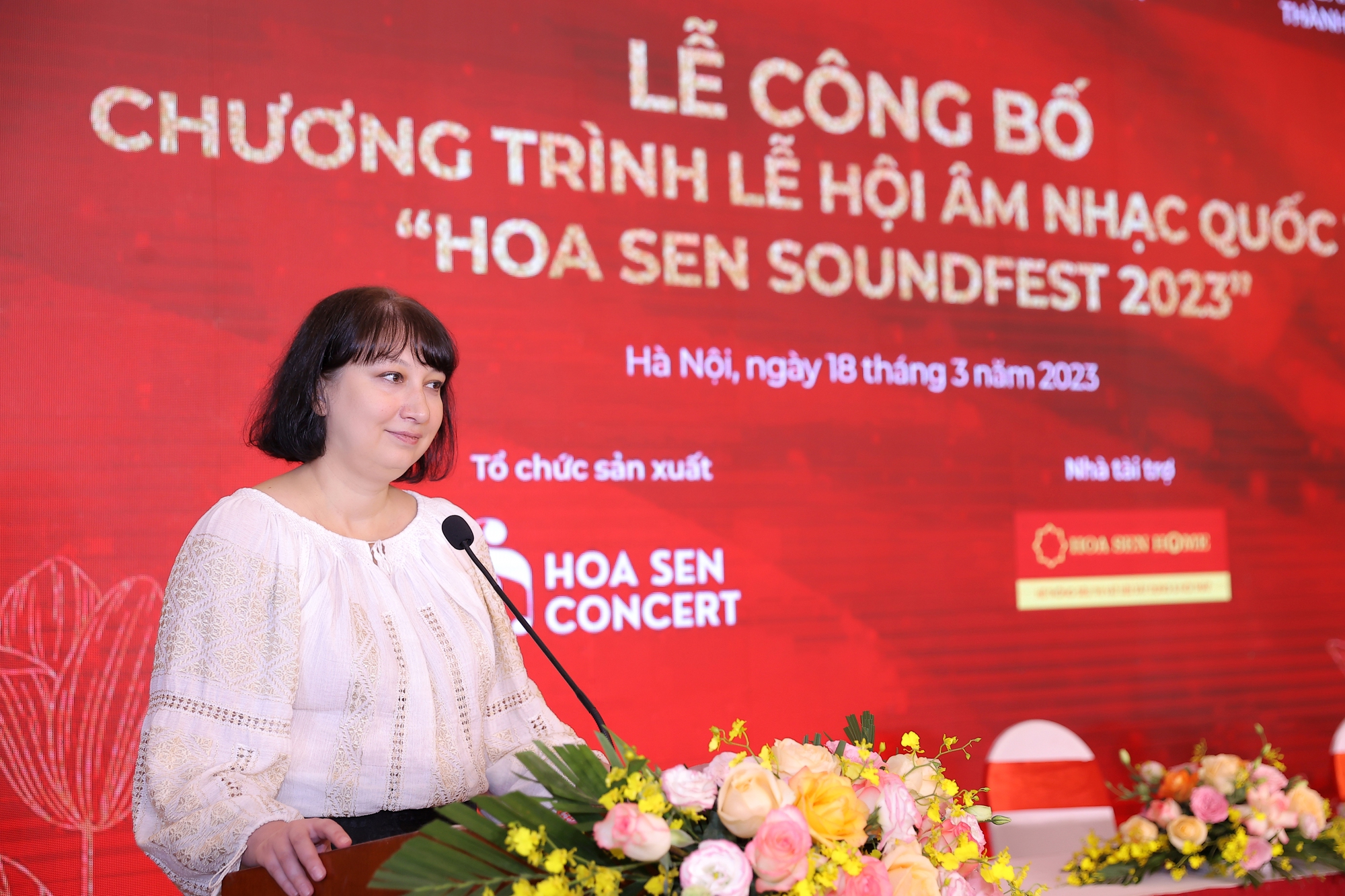 Mỹ Linh, Tùng Dương hòa giọng cùng dàn nhạc châu Âu tại Lễ hội âm nhạc quốc tế Hoa Sen SoundFest 2023 - Ảnh 3.