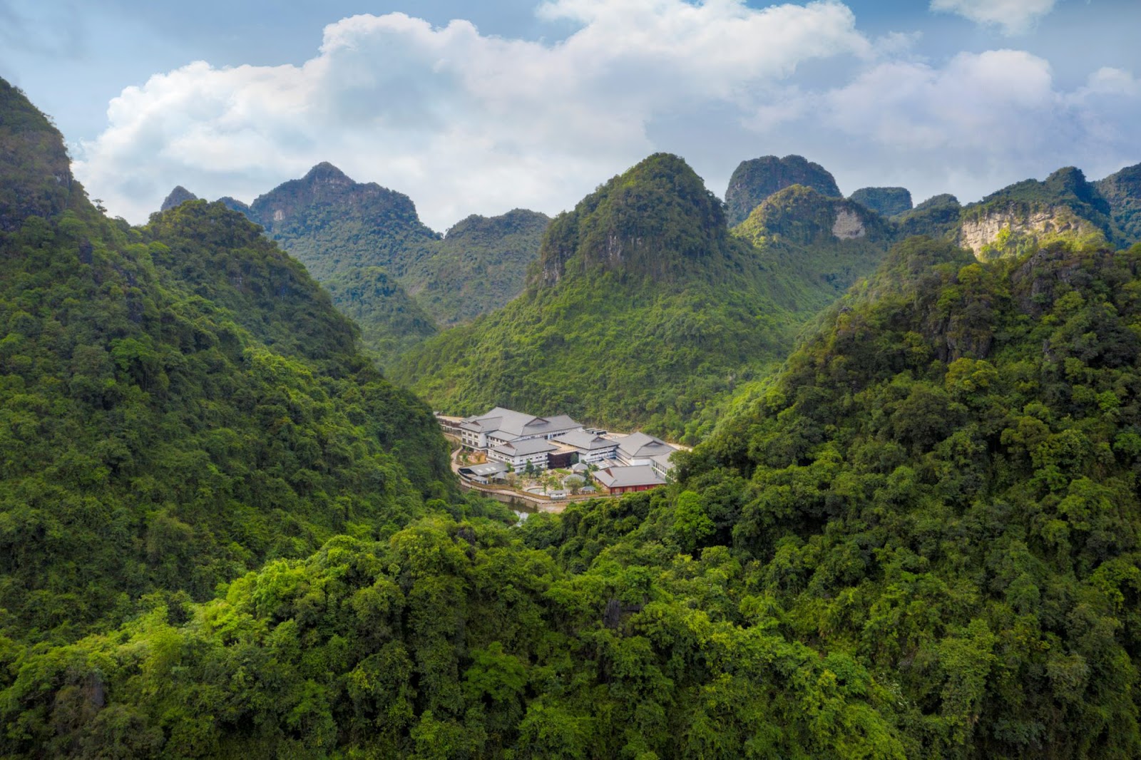 Diện mạo thành phố trực thuộc tỉnh thu ngân sách cao nhất cả nước, bỏ xa Hạ Long - gần bằng Đà Nẵng - Ảnh 7.