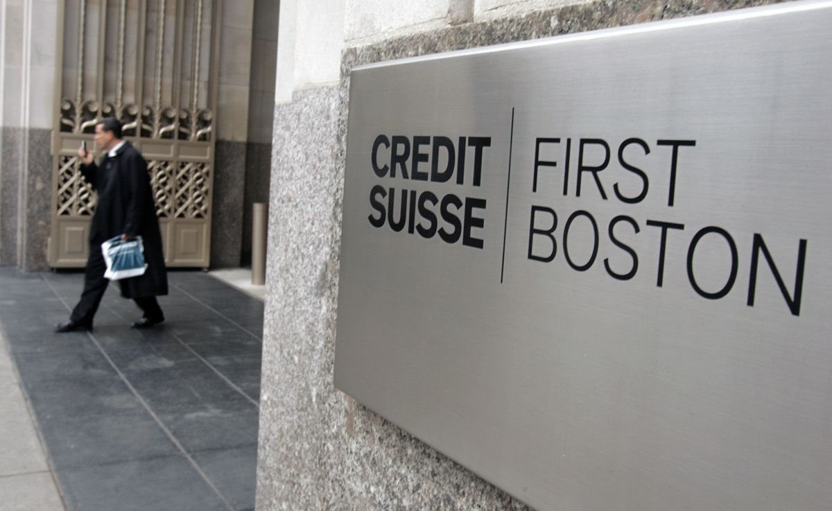 Trước khi ‘bán mình’ cho UBS, Credit Suisse đã phát triển thế nào suốt 167 năm - Ảnh 3.