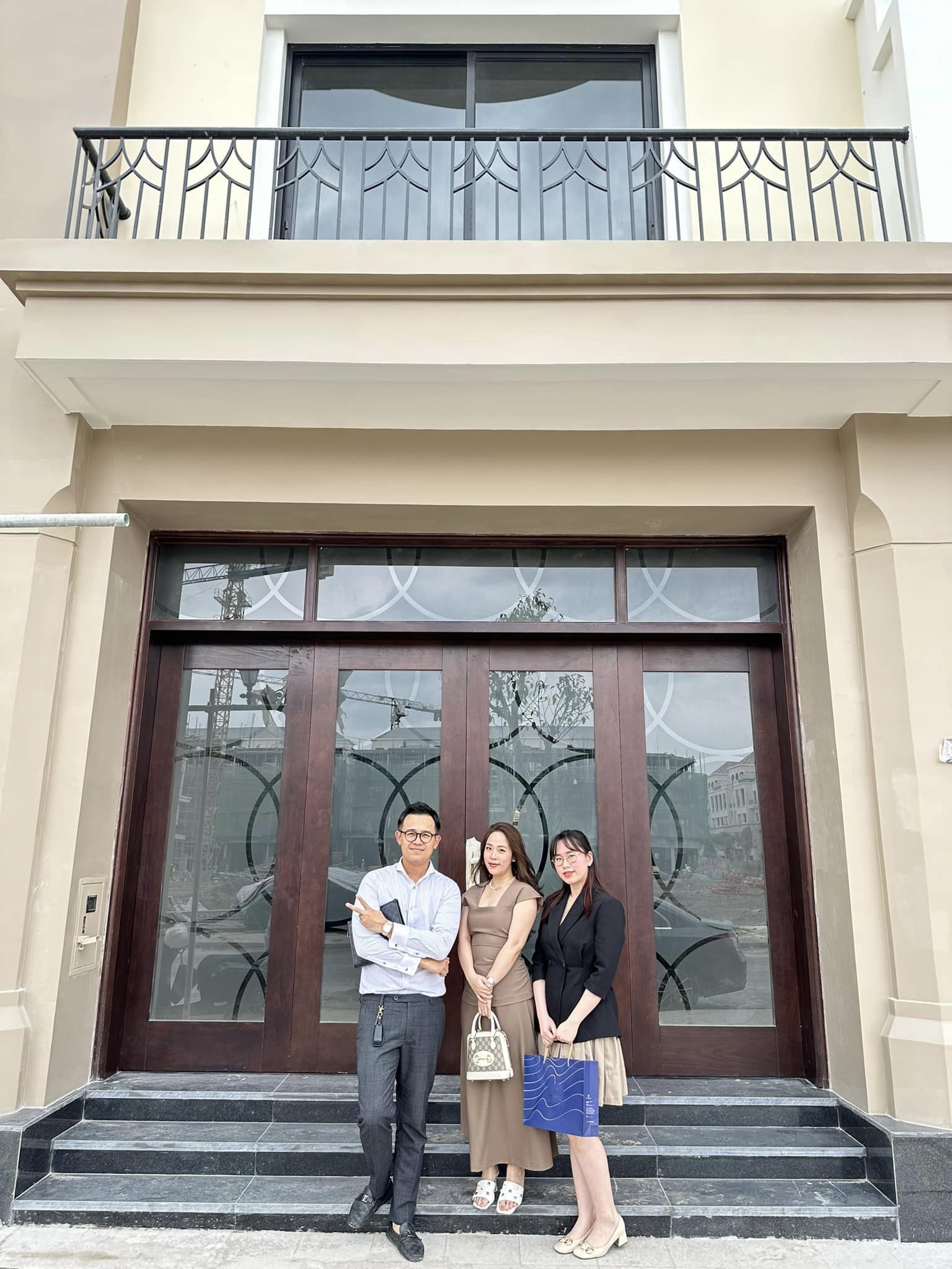 Thu nhập đáng nể và khối tài sản khủng của vợ chồng MC Đức Bảo - Ảnh 6. Thu nhập đáng nể và khối tài sản khủng của vợ chồng MC Đức Bảo - Ảnh 6.