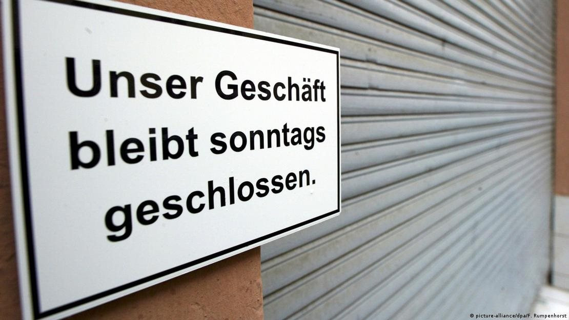 Điều 'kỳ lạ' ở Đức: TTTM buộc đóng cửa sau 8h tối, chủ nhật quán xá không được mở cửa, bất kỳ ai vi phạm có thể bị phạt hàng nghìn euro - Ảnh 2.