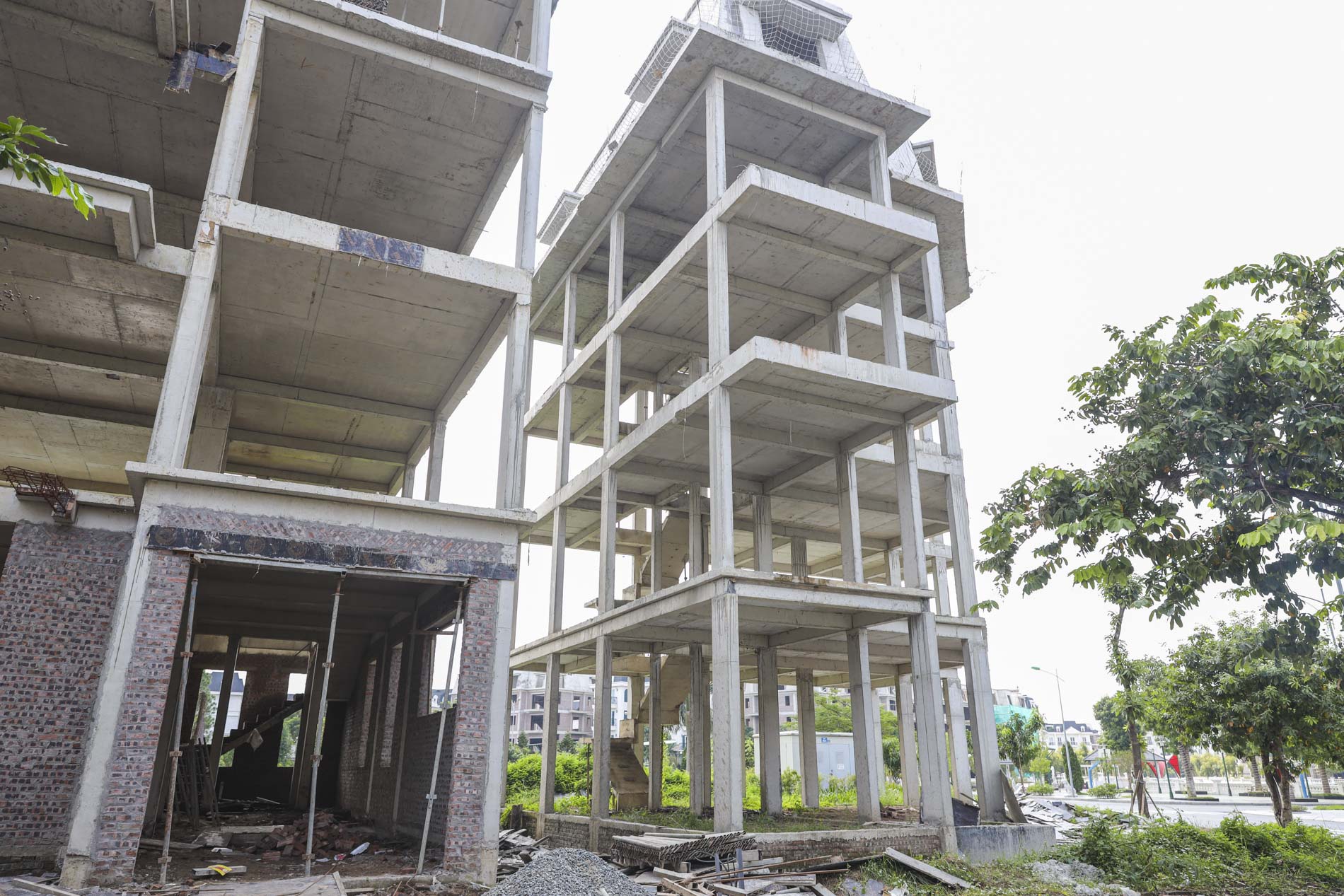 Hà Nội: Xót xa hàng trăm căn biệt thự “triệu đô” bỏ hoang tại khu đô thị Lideco  - Ảnh 10.