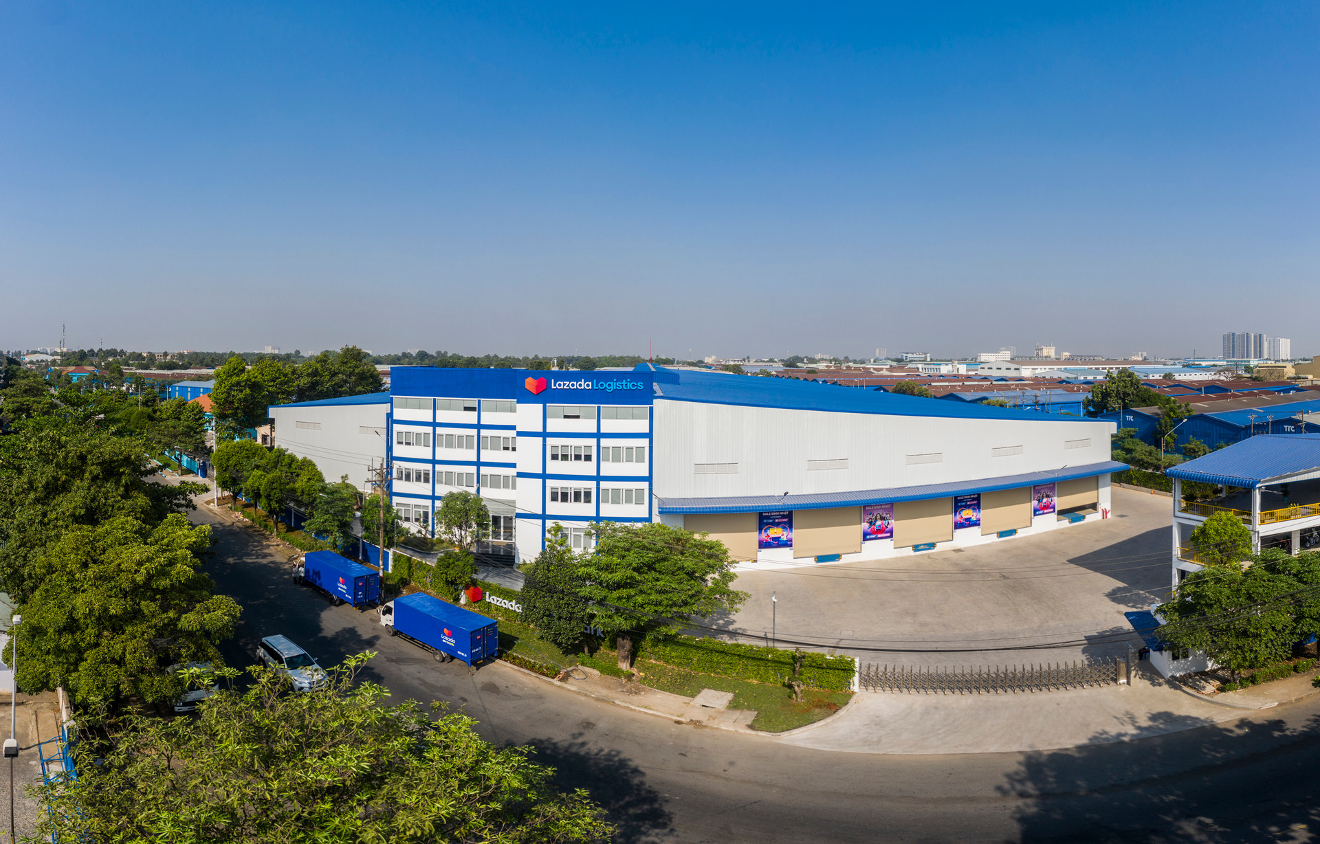 &quot;Mạnh vì gạo, bạo vì tiền&quot;, Lazada Logistics ra mắt trung tâm chia chọn thứ 3 tại Việt Nam: Rộng 20.000m2, camera 6 chiều cân đo kiện hàng 3D tự động - Ảnh 2.