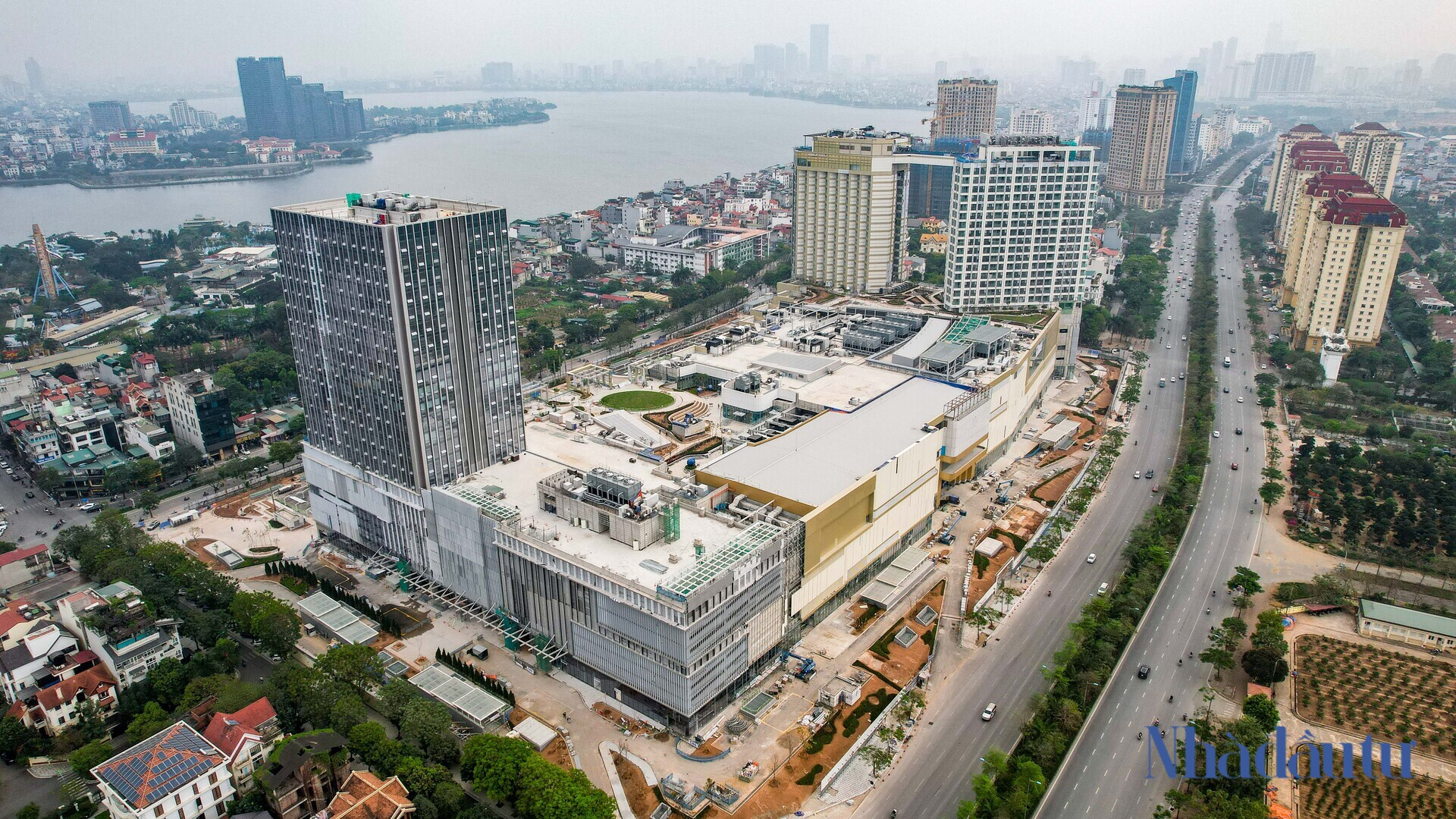 Từ dự án bỏ hoang đến trung tâm thương mại đắt nhất Hà Nội - Ảnh 2.