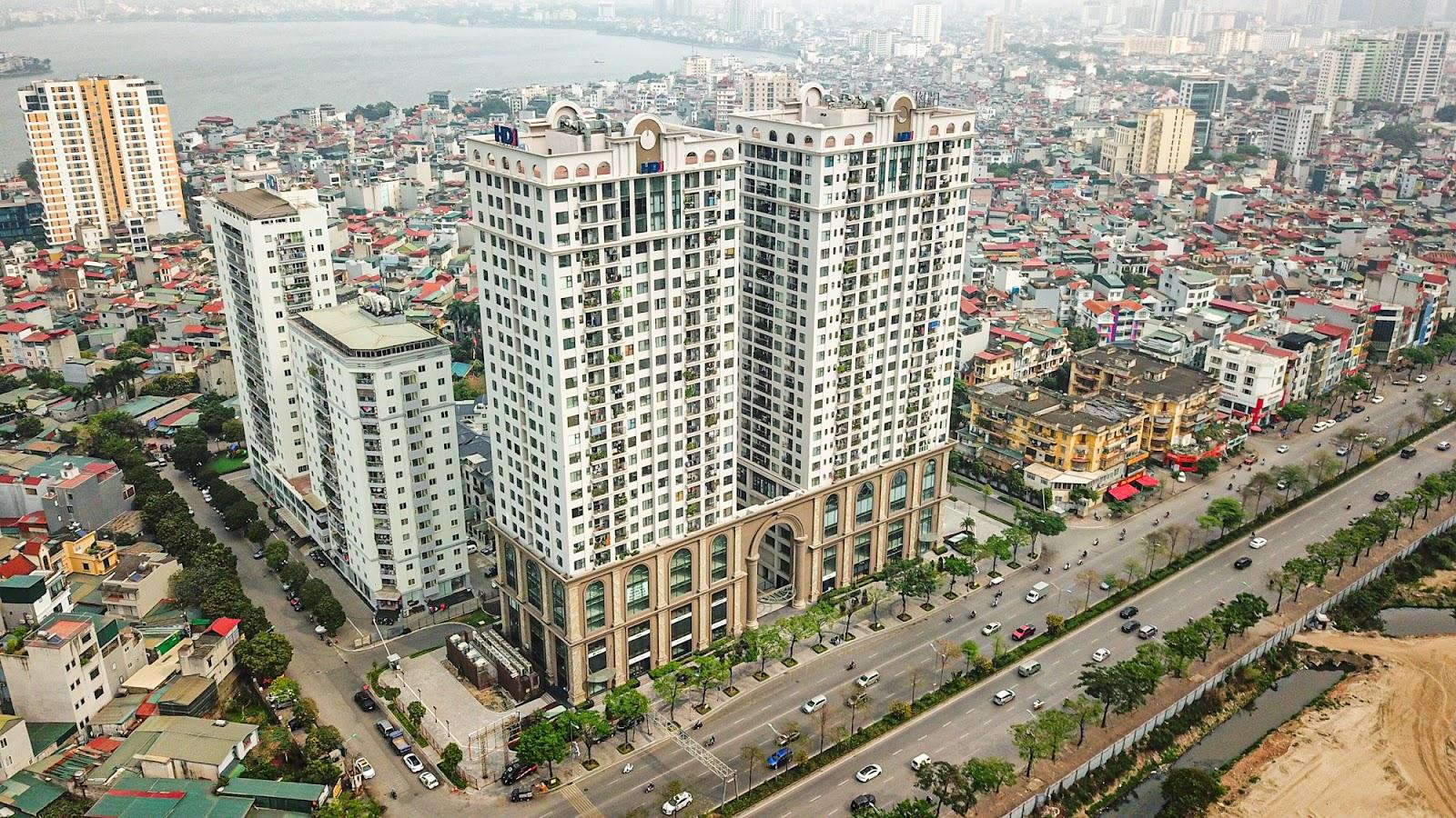 ‏[Photo Essay] Chung cư quanh TTTM đắt nhất thủ đô Lotte Mall Hanoi - Võ Chí Công đã hình thành mặt bằng giá mới lên đến 100 triệu đồng/m2 - Ảnh 5.