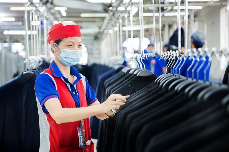 Sự thật buồn: Rất ít doanh nghiệp dệt may của Việt Nam xuất khẩu bằng thương hiệu riêng - Ảnh 1.
