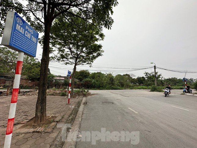 Những con đường 'lạ' ở quận trung tâm Hà Nội - Ảnh 4.