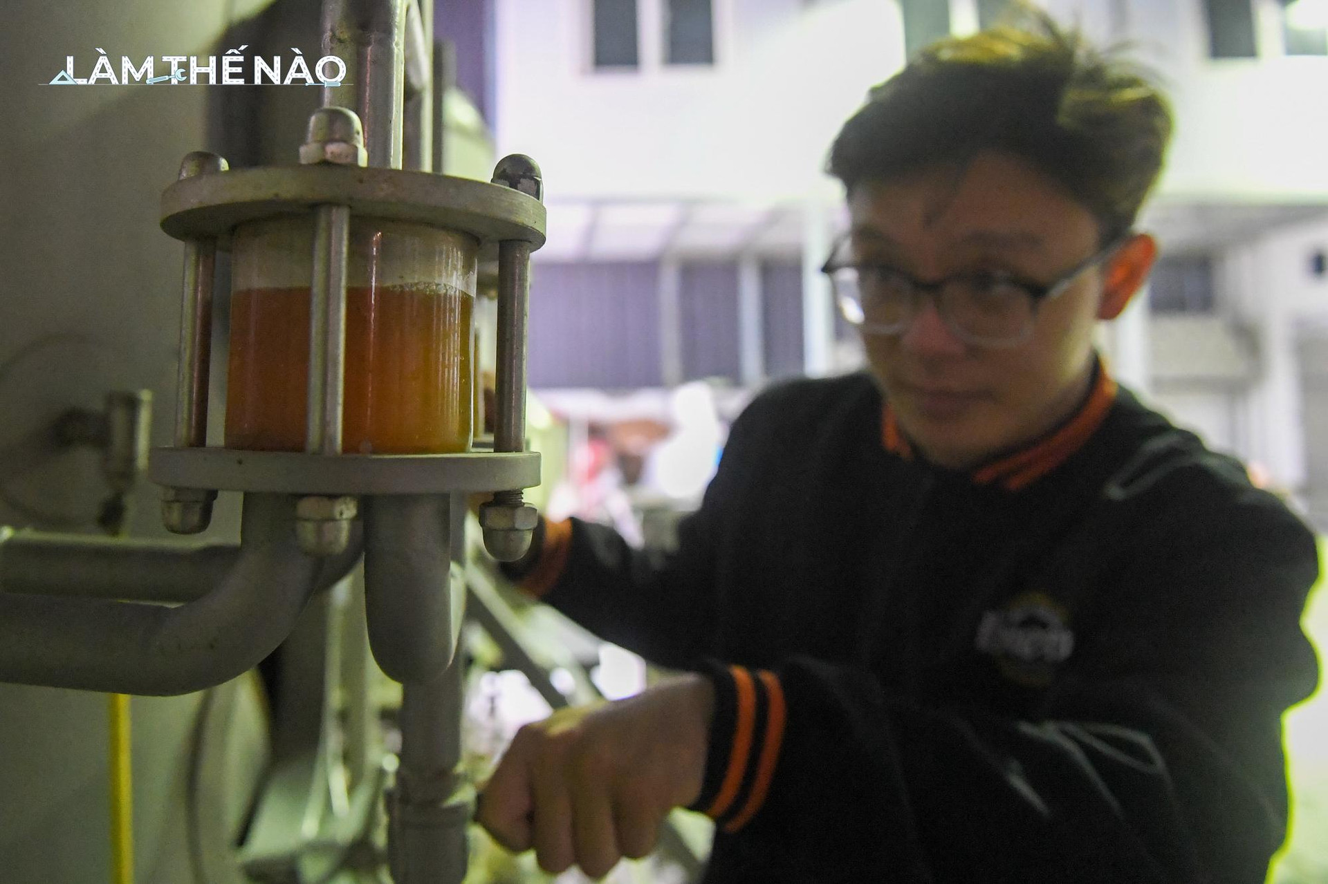 ‏Cận cảnh quá trình làm ra loại bia thơm mùi cốm Hà Nội, ăn được với cả lòng lợn lẫn tôm hùm - Ảnh 7.