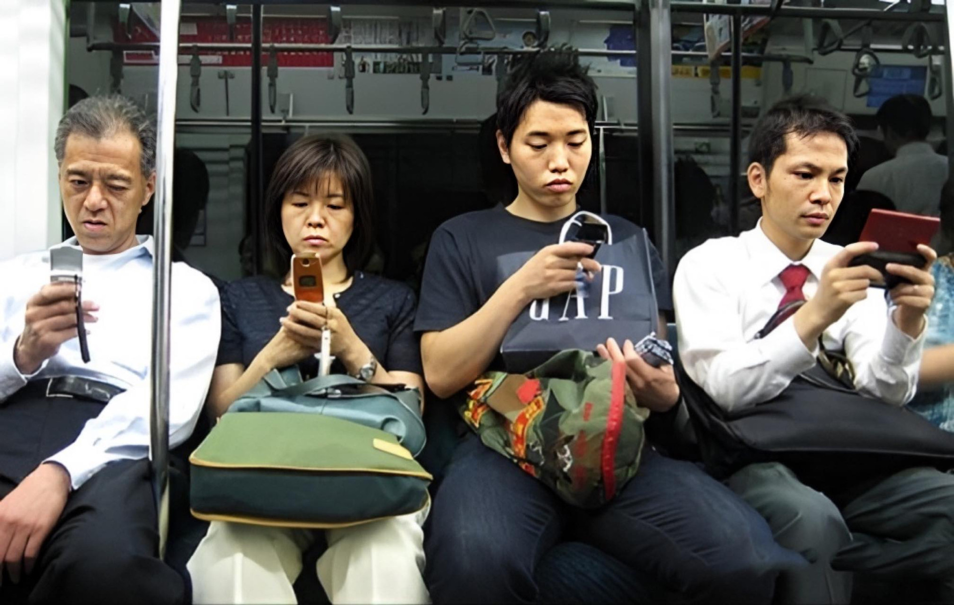 Là cường quốc công nghệ, tại sao Nhật Bản lại  &quot;lép vế&quot; trong cuộc đua điện thoại thông minh? - Ảnh 1.