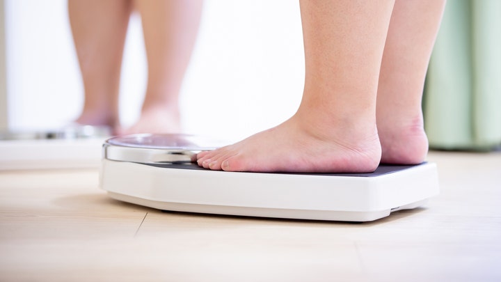 Hơn một nửa thế giới sẽ bị thừa cân hoặc béo phì vào năm 2035: Béo phì ở trẻ em có thể tăng hơn gấp đôi - Ảnh 1.