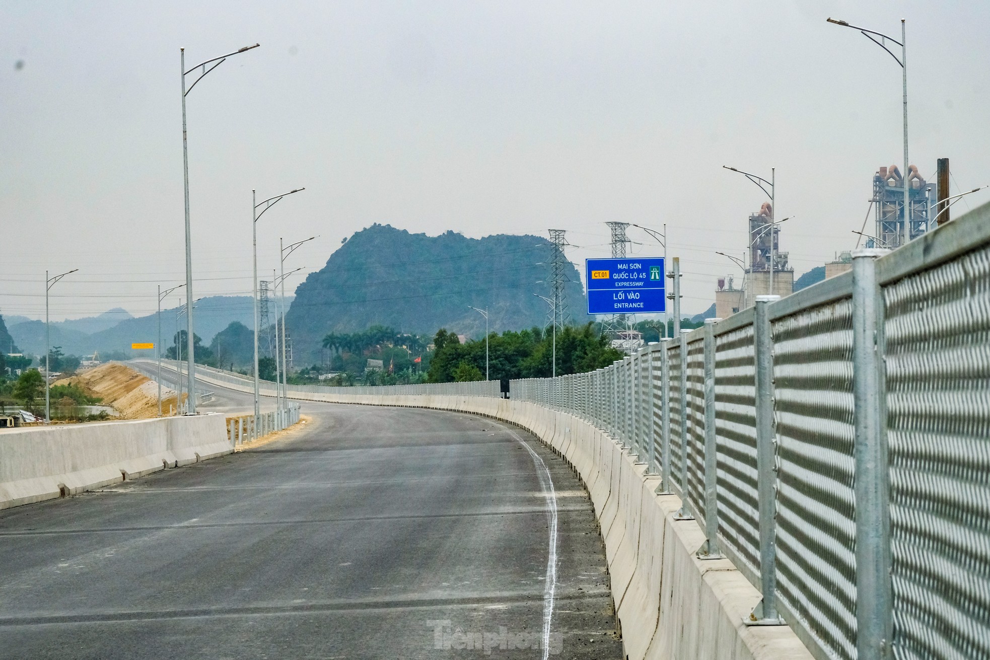 Toàn cảnh cao tốc hơn 12.000 tỷ đồng nối Ninh Bình - Thanh Hóa sắp thông xe - Ảnh 2.