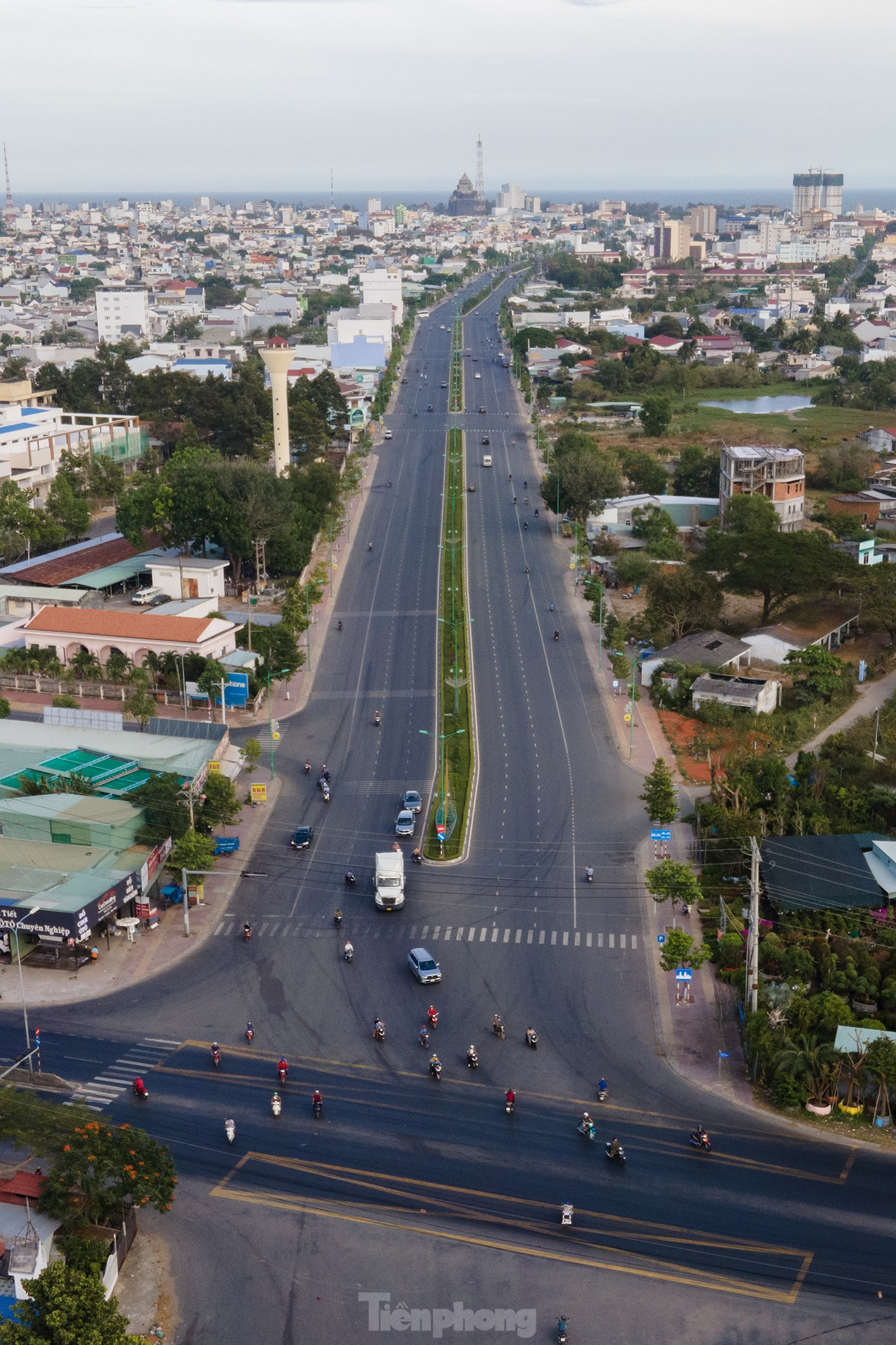 Đại lộ đẹp nhất Bình Thuận bị điều tra vì đền bù sai 45 tỷ đồng - Ảnh 10.
