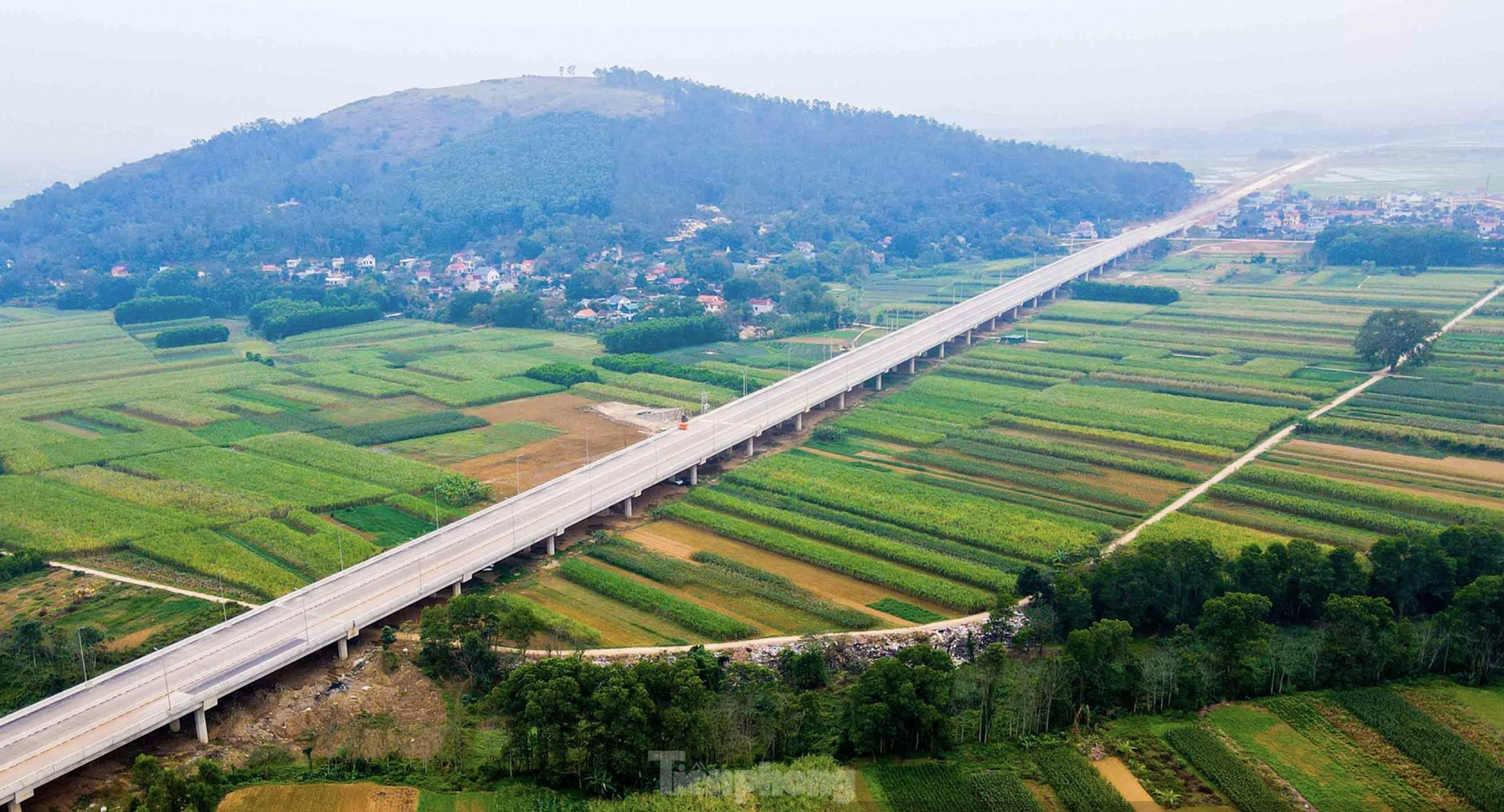 Toàn cảnh cao tốc hơn 12.000 tỷ đồng nối Ninh Bình - Thanh Hóa sắp thông xe - Ảnh 10.