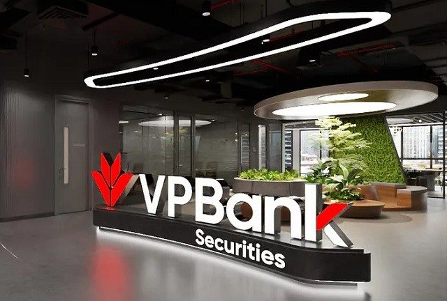 Sau khi trở thành &quot;quán quân&quot; vốn điều lệ nhóm chứng khoán, VPBank Securities đặt mục tiêu lợi nhuận 2023 cao gấp 3 lần cùng kỳ - Ảnh 1.
