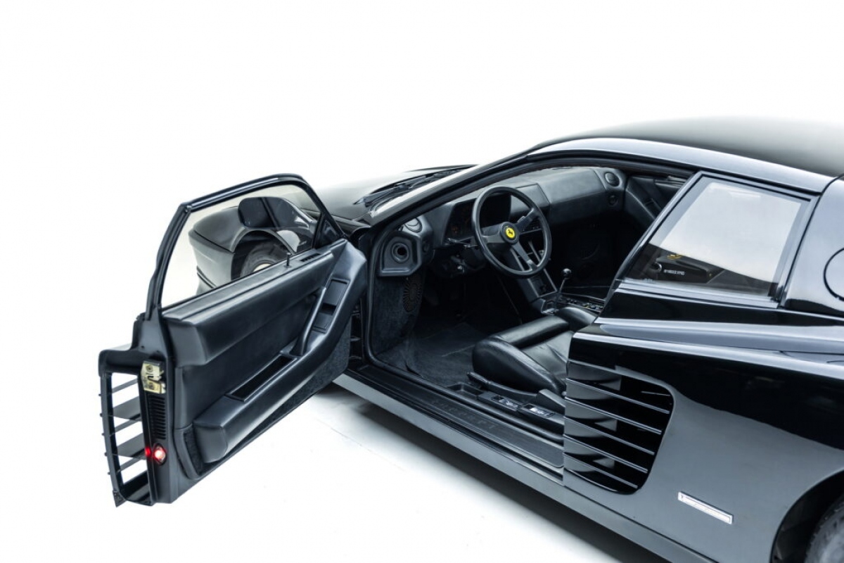 Chiêm ngưỡng 5 mẫu xe Ferrari Testarossa cổ sẽ được đấu giá tại Ý vào tháng 5 tới - Ảnh 27.